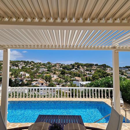 Neu Renovierte Villa Mit Privatem Pool Fusslaeufig Zum Meer بينيسا المظهر الخارجي الصورة
