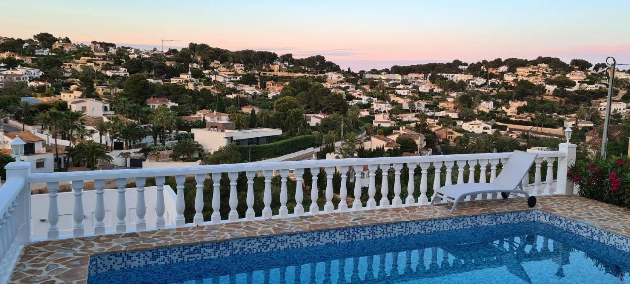 Neu Renovierte Villa Mit Privatem Pool Fusslaeufig Zum Meer بينيسا المظهر الخارجي الصورة